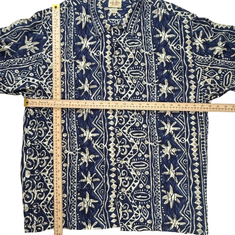 Linguine and‎ Bob Mens Large Rayon Button Down Shirt Navy Tribal Geometric Print